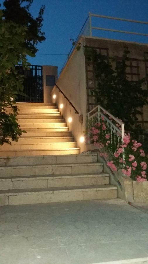 Die Appartements Glavas,Eckwohnunge Fuer 2 Personen Novi Vinodolski Luaran gambar